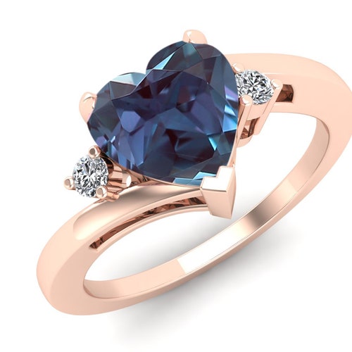 Heart Shape Alexandrite shops Gemstone Wedding Ring, Vintage Art deco Bridal Moissanite Ring, Heart Shape Ring, Valentine Ring, Gift For love, Her