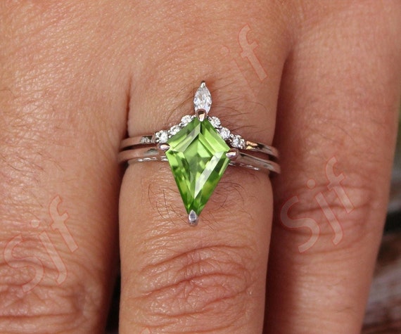 Peridot wedding outlet ring sets