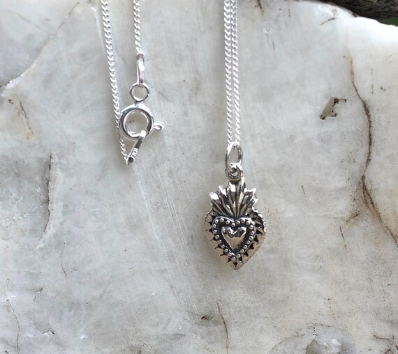 Sacred Heart Sterling Silver Charm Necklace Catholic Faith Medieval Symbol 1076 Sacred Heart Sterling Silver Charm Necklace Catholic Faith Medieval Symbol 1076