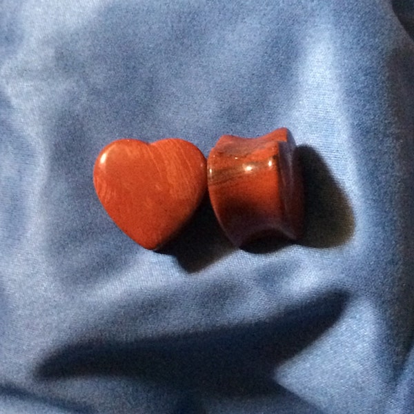 16mm 5/8 heart shaped red jasper stone saddles