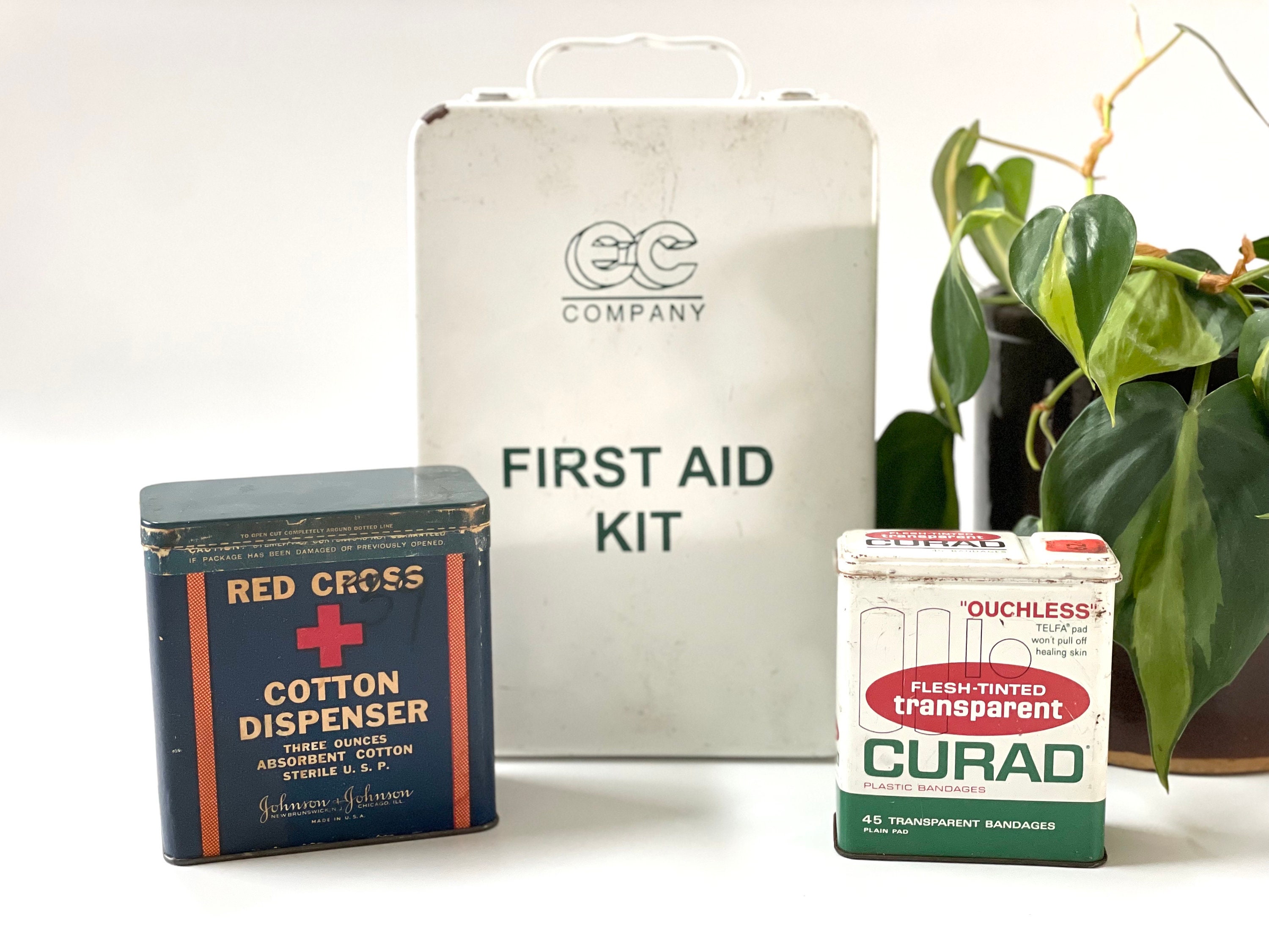 Vintage Original 1960s RAC Motorists First Aid Kit Tin
