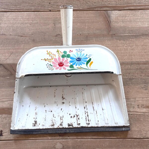 Vintage metal with dustpan painted flowers- farmhouse kitchen decor