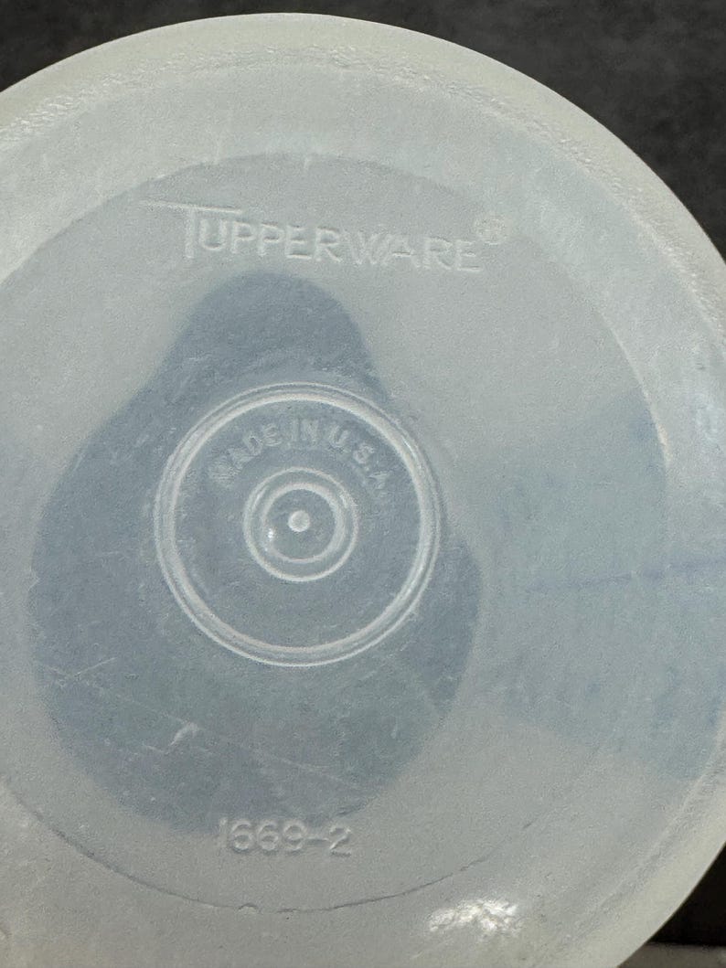 Tupperware Bottom Vintage Tupperware Measuring Pitcher With Blue Measurements 1669-2 - Etsy