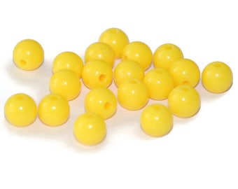 10 yellow 8mm acrylic beads