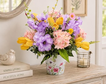 Spring Floral Centerpiece, Small Centerpiece for Table, Hydrangea Arrangement