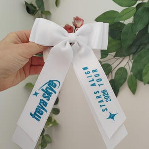 Grandes étoiles faites main alignent la tournée 2026 Concert de musique couleurs personnalisées noeud pour cheveux pince crocodile accessoires cadeau