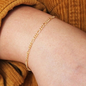 Gold Figaro Bracelet - Thick Gold Bracelet - Gold Filled Bracelet - Gold Layering Bracelet - Figaro Chain Bracelet - Dainty Gold Bracelet
