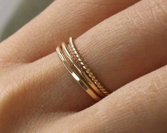 Conjunto de anillos de oro fino con diseño retorcido, conjunto de anillos de oro de 14k, conjunto de anillos apilables, anillo fino chapado en oro, anillo de oro de 14k para mujer, conjunto de anillos finos apilables y delicados.