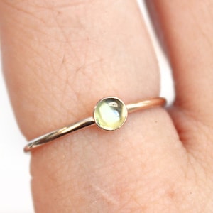 Peridot Gemstone Ring, August Birthstone Ring, Green Birthstone Rings, Birthstone Jewelry, Family Birthstone Ring, Tiny Birthstone Ring Gift