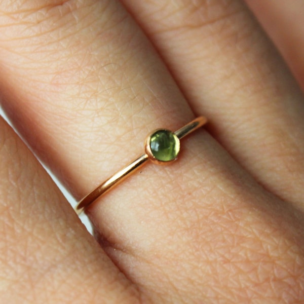 Peridot Gemstone Ring, August Birthstone Ring, Green Birthstone Rings, Birthstone Jewelry, Family Birthstone Ring, Tiny Birthstone Ring Gift