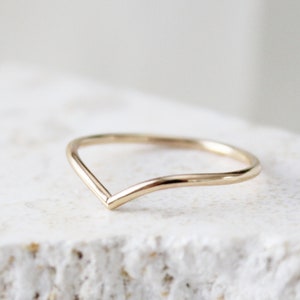 Thin V Ring, Dainty Gold Chevron Ring, 14k Gold Filled V Ring, Gold Stacking Ring, Gold V Ring, Thin Stack Chevron Ring, Minimalist