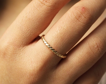 14k Croissant Twist Ring, Gold Croissant Ring, Thin Stacking Ring, Stackable Twist Croissant Ring, 14k Gold Filled Croissant Ring, Dainty