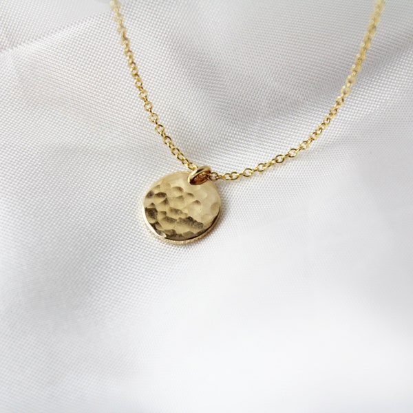 Gold Hammered Necklace, 14K Gold Necklace, Simple Gold Pendant Necklace Hammered Disc Necklace, Dainty Necklace Gift for Her Gold Filled