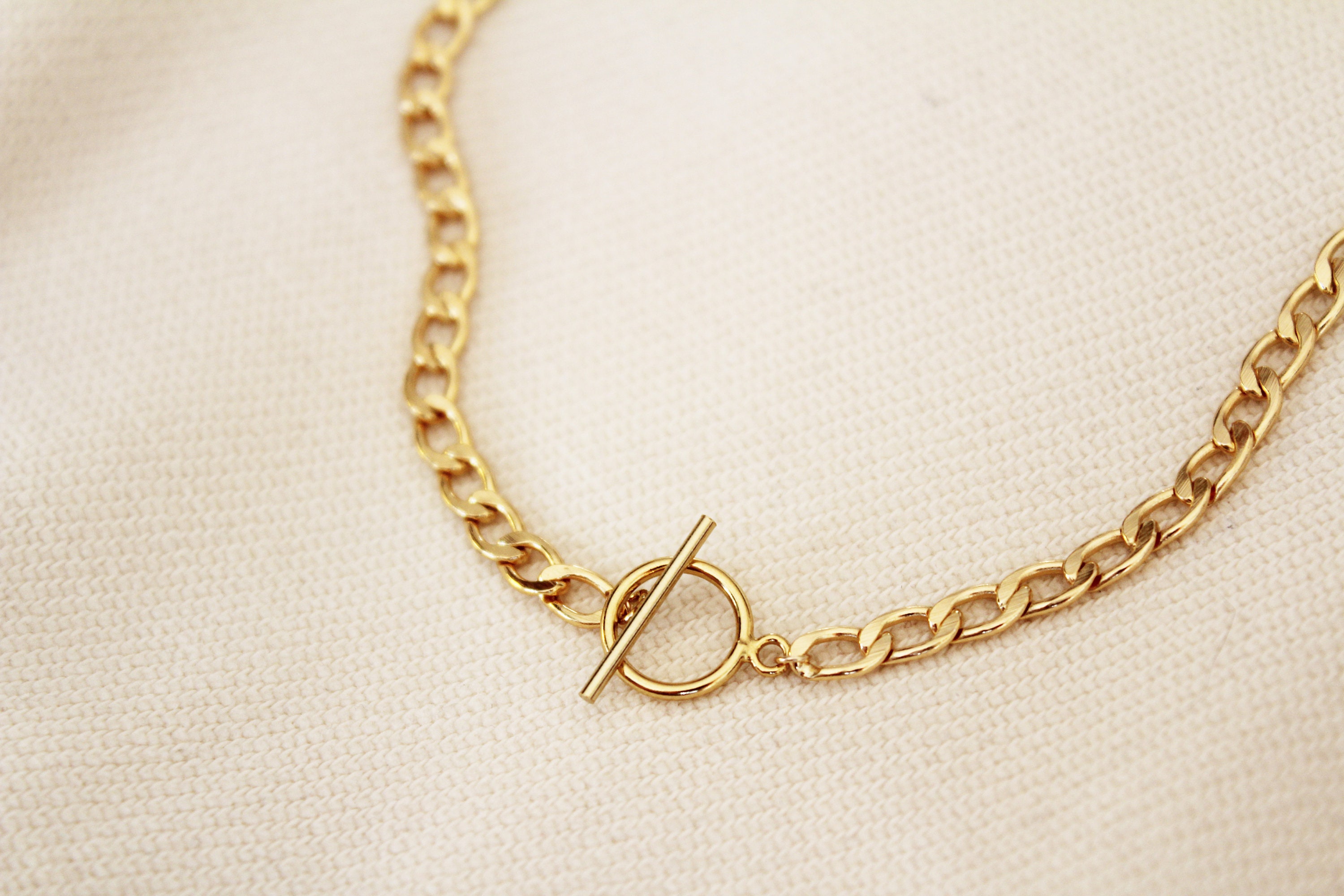Toggle Curb Chain Necklace Gold Toggle 