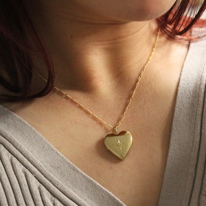 Colar com medalhão de coração, colar com medalhão celestial, colar com imagem personalizada, medalhão com foto, presente para ela, colar com medalhão pessoal,