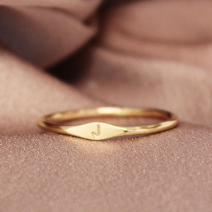 Signet Ring - Custom Initial Ring - Initial Ring - Personalized Signet Ring - 14k Gold Signet Ring - Gold Stacking Ring - Gold Filled Ring