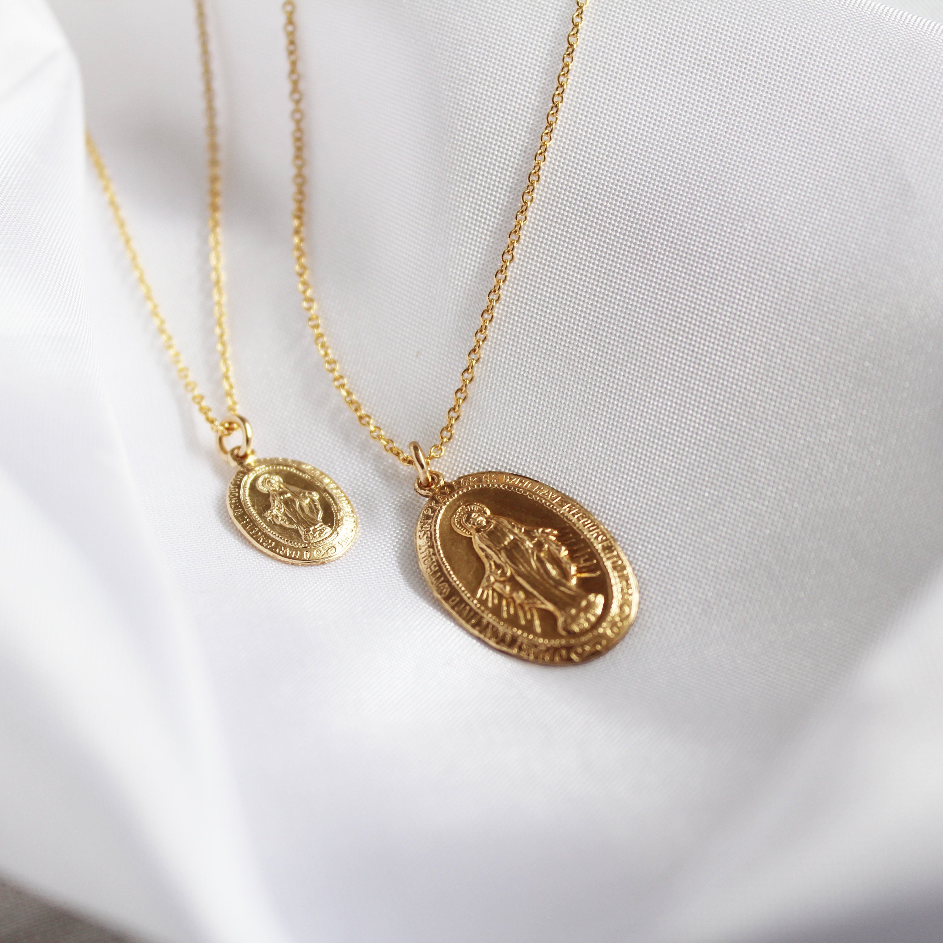 Gold Medallion Necklace 14K Gold 