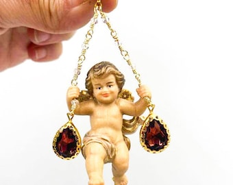 Boucles d'oreilles baroques avec ange et cristaux. Boucles d'oreilles Putto et cristaux. Boucles d'oreilles chérubin et cristal. PRÊT POUR L'EXPÉDITION