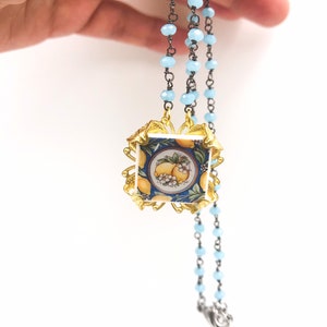 Collier ras du cou en tuiles, collier sicilien, collier en tuiles minimaliste, pendentif sicilien avec chaîne. FAIT SUR COMMANDE