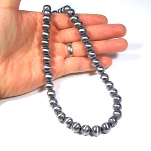 ハンドメイド 8 mm ナバホ パール スターリング シルバー ビーズ ネックレス 長さ 16 インチ