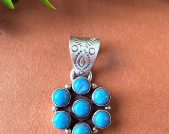 Colgante de racimo suroeste de turquesa Kingman en plata de ley 925 hecho a mano