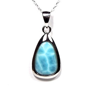 Cute AAA Larimar Inlay 925 Sterling Silver Pendant & 18'' silver Necklace.