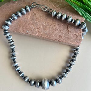 Navajo Pearl Sterling Silver Graduated Saucer Beads Necklace 17&quot; Long
