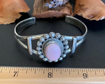 Navajo Handmade Pink Conch Shell Cuff Bracelet. 925 Sterling Silver, Adjustable