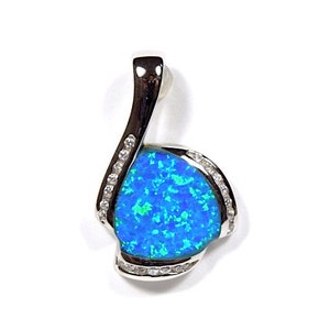 High Quality Blue Fire Opal Genuine 925 Sterling Silver Pendant. Free 18&#39;&#39; silver chain