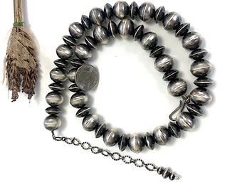 Collar de cuentas de plata esterlina con perla navajo de 17 mm y 23,5" de largo con extensión de 4"