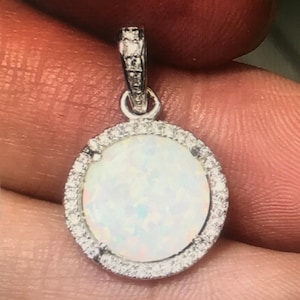 925 Sterling Silver White Fire Opal & White Topaz Pendant. Free 18&quot; Chain Necklace.