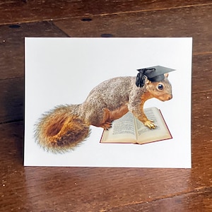Carte de remise des diplômes imprimable Smart Squirrel Grad
