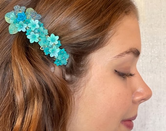 Colleen Toland ターコイズリーフフラワービーズバレッタ ハンドメイドヘアジュエリー ヘアアクセサリー ヘアクリップ ロマンチック 女性用 フローラルデザイナーギフト