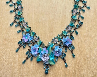 Collar de encaje rosa bígaro de Colleen Toland, hecho a mano, con cuentas florales, flores turquesas, azules y moradas, regalo para mujer, declaración romántica