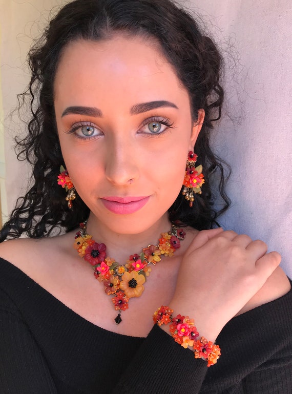 COLLEEN TOLAND フラワーブレスレット 2018年新作 マリーゴールド