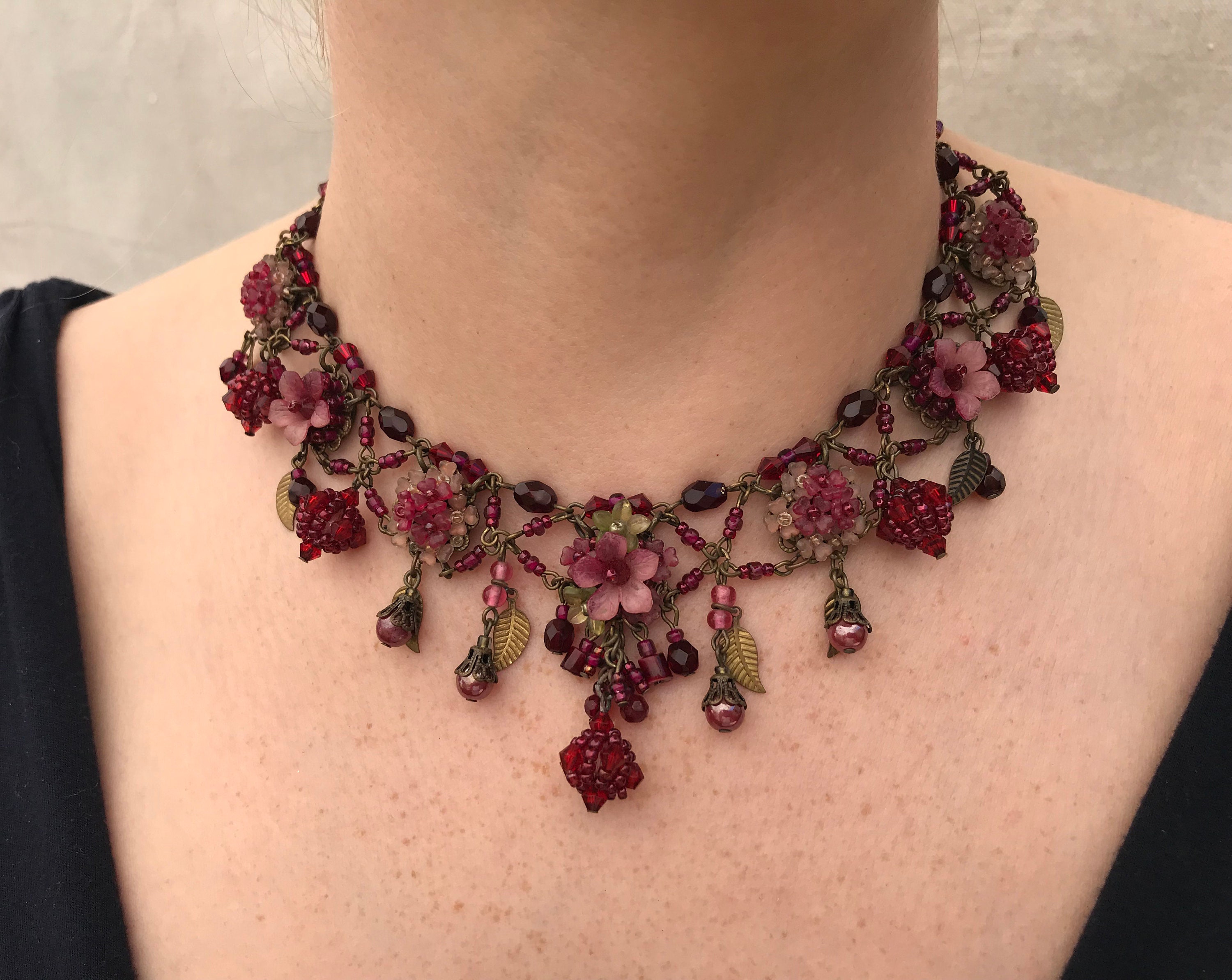 TEA ROSE RED Lace Beaded Choker Necklace/ Handbeaded With Glass