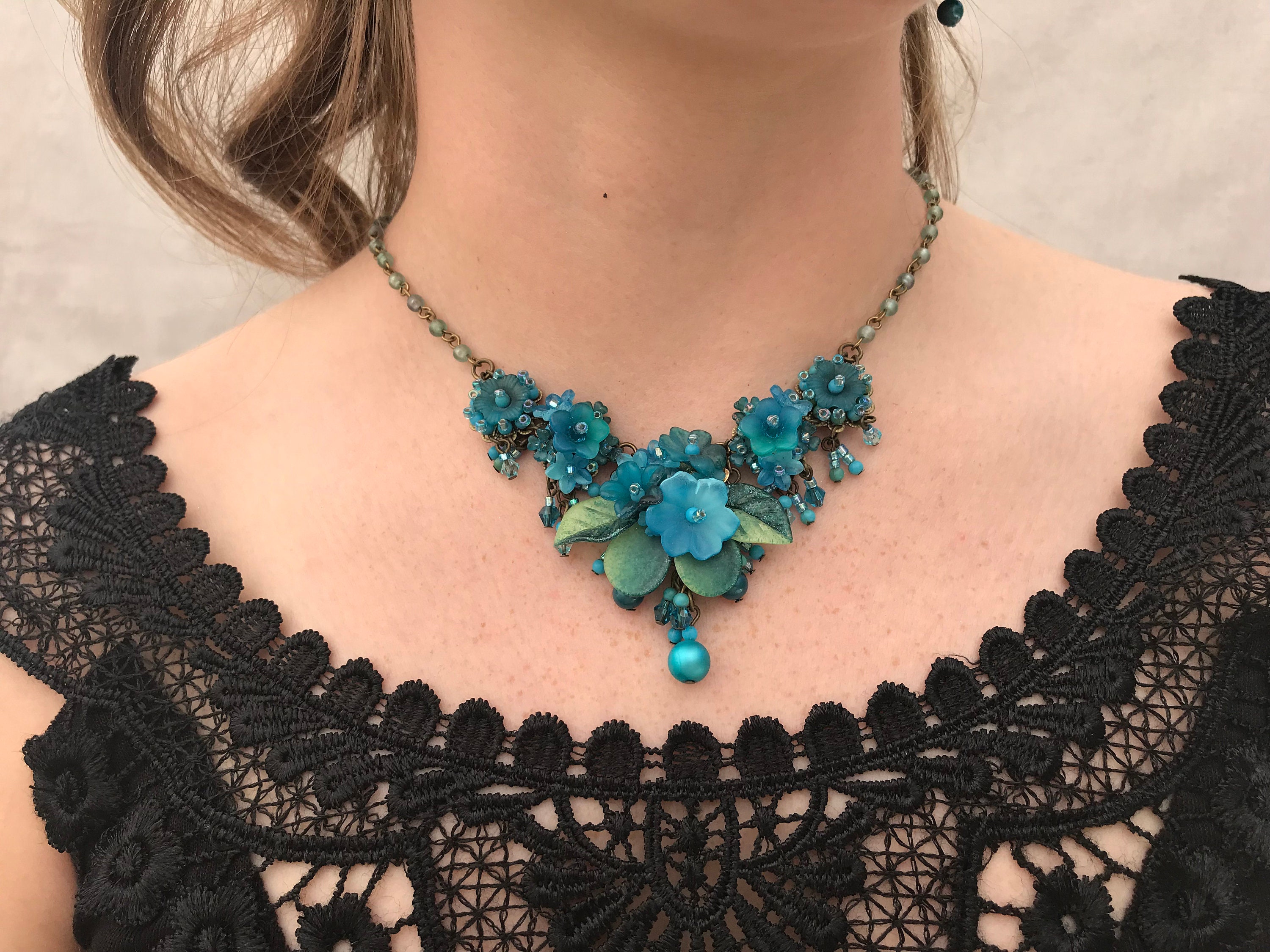 COLLEEN TOLAND ティール V字型ネックレス - Etsy 日本