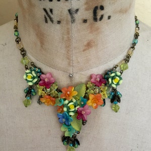 WILD FLOWER Hand Beaded Vintage Style Necklace by Colleen - Etsy