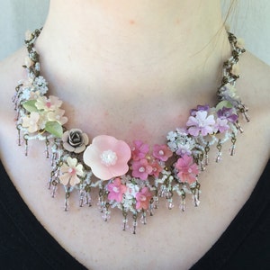 Collar con mensaje &quot;Brisa de verano&quot;, de inspiración vintage y diseñado por Colleen Toland