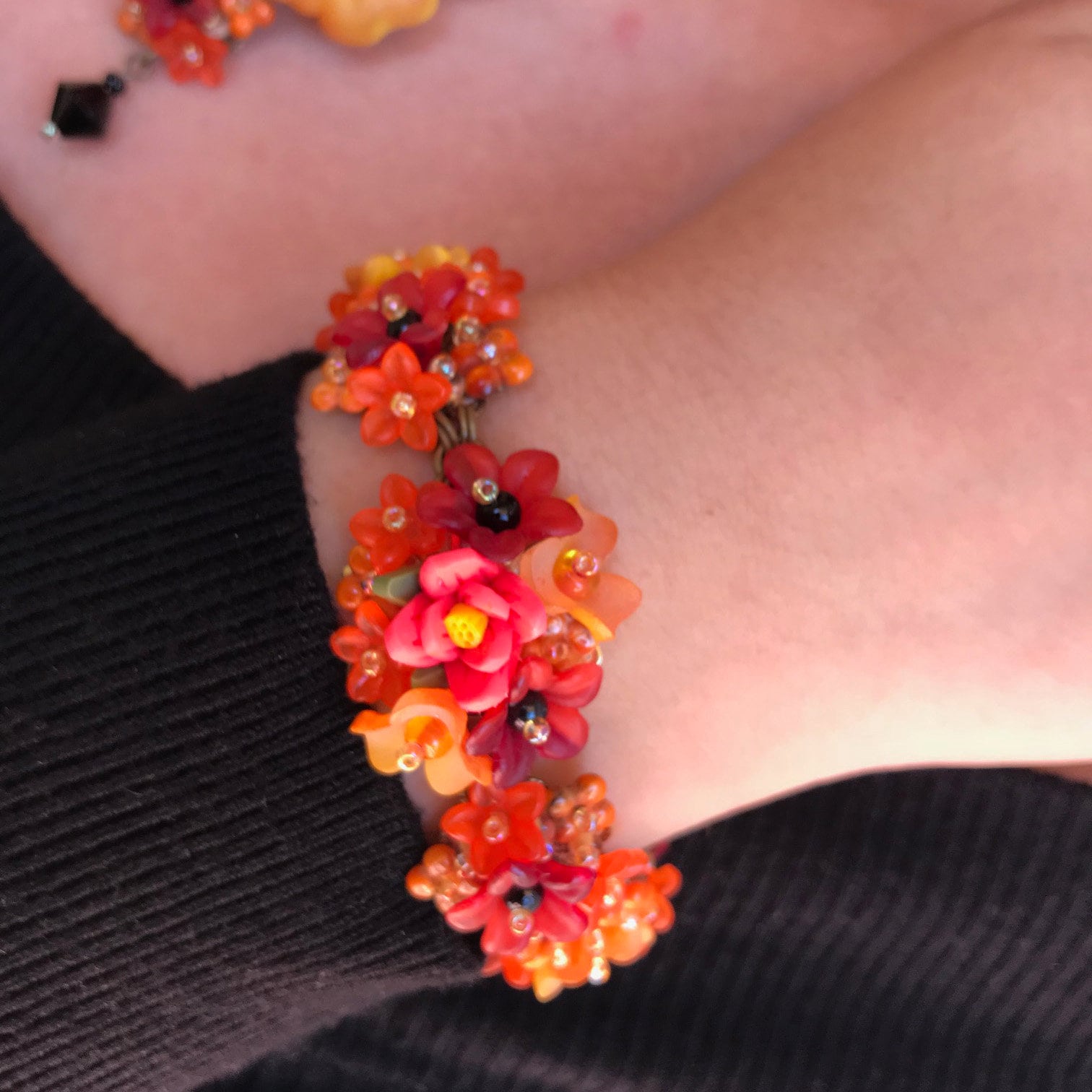 COLLEEN TOLAND フラワーブレスレット 2018年新作 マリーゴールド