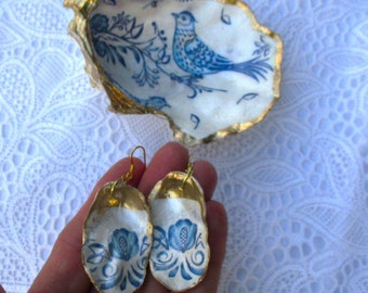 Oyster shell earrings and matching dish, earrings pair or dish and pair