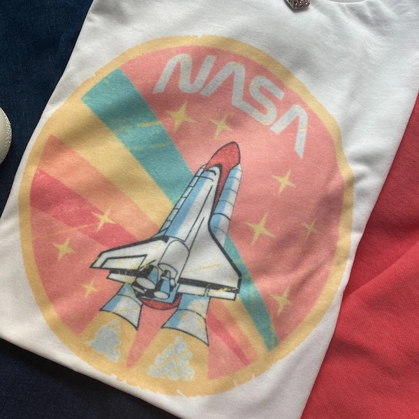 Nasa/ unisex tee/ vintage feel