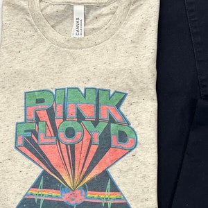 Pink Floyd oatmeal color /unisex /vintage feel/ T-Shirt