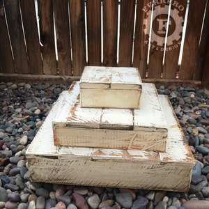 Rustic Cupcake Stand, Rustic Cake Stand, Rustic Party, Rustic Wedding, Rustic Decor, Party Decor, Party Food Display, ,