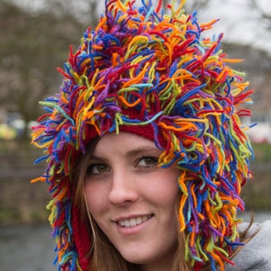 Shaggy woolly multicoloured hat image 3