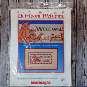 Vintage Heirloom Christmas Welcome Wall Hanging Cross Stitch from Dimensions 1987.