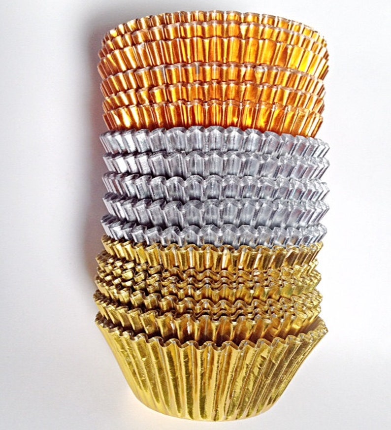 Metallic Cupcake Liners 200 Foil Silver Gold Bronze Paper Etsy