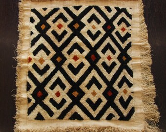 クバ布 22x24インチ | タペストリー 壁掛け | ラグ 壁掛け | アフリカ