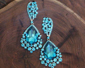 large crystal teal blue rhinestone earrings, aqua blue pageant earrings, teal rhinestone prom earrings, chunky aqua earrings