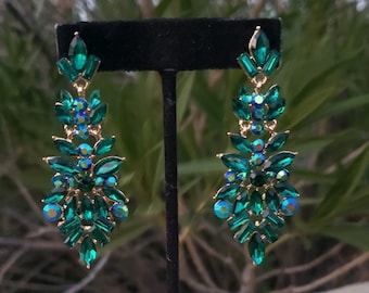 Emerald prom earrings, emerald crystal evening earrings, emerald green earrings